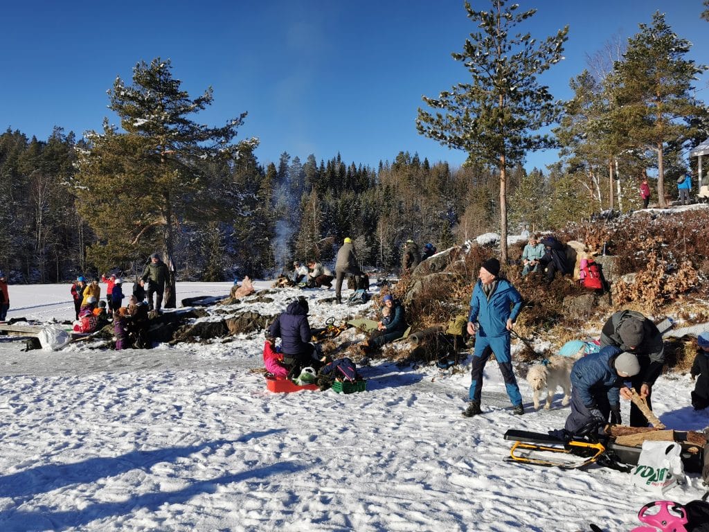 SØNDAGSMØTE PÅ BØYLESTADVANNET 15